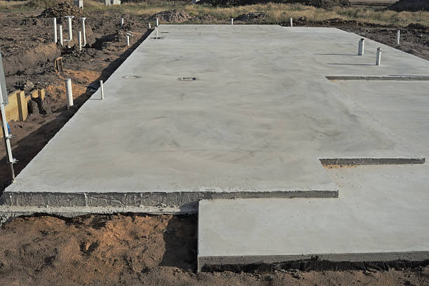Best Concrete Driveway Installation  in Garden City, MO
